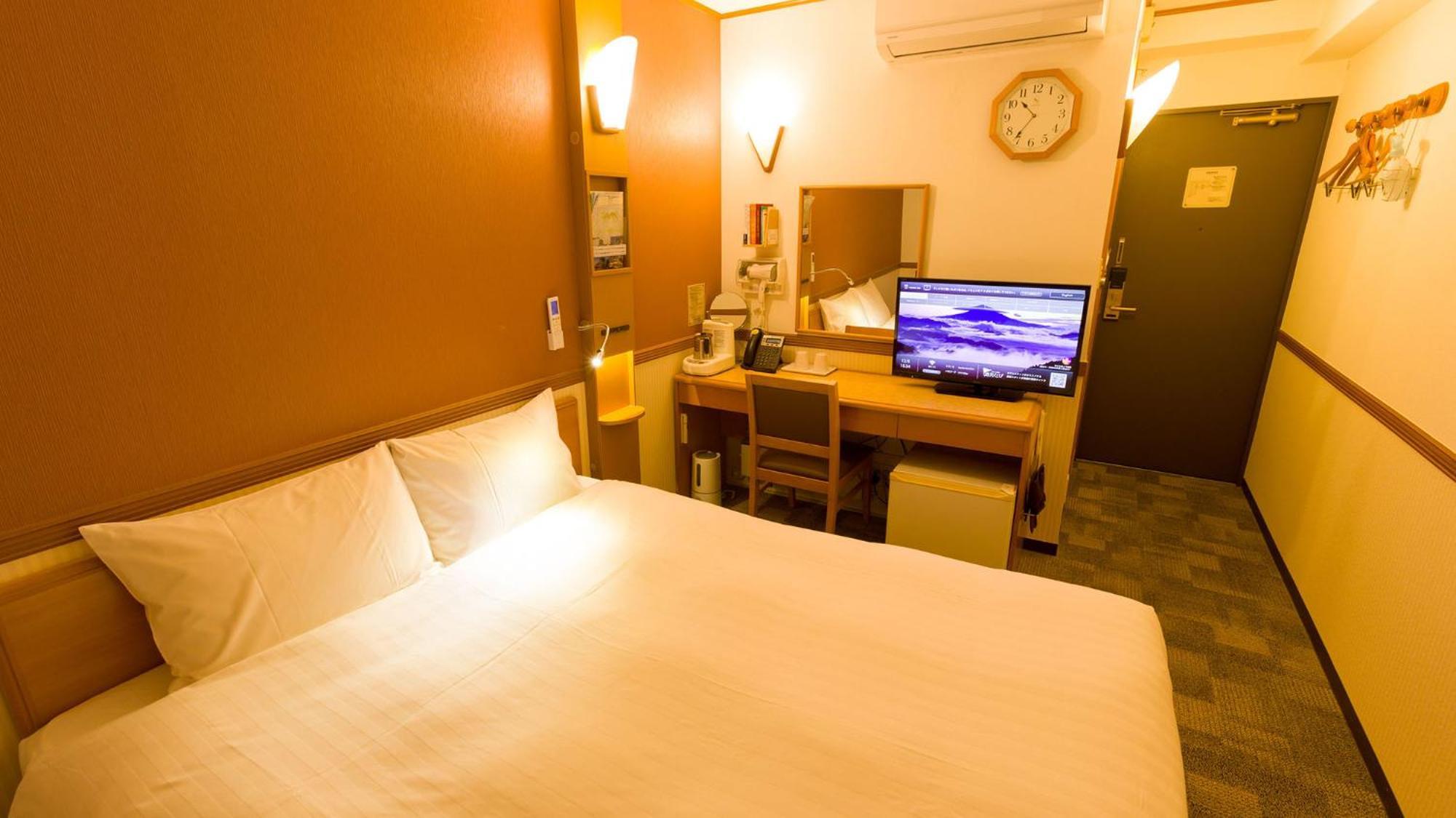 Hotel Toyoko Eki Kita Guchi 3*